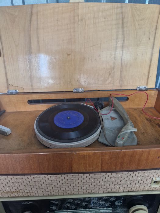 Radio z gramofonem