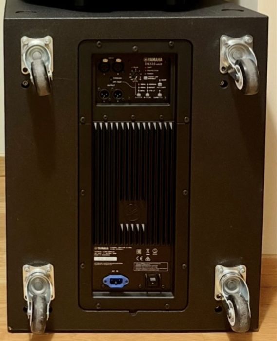 Subwoofer yamaha dxs15 mk2