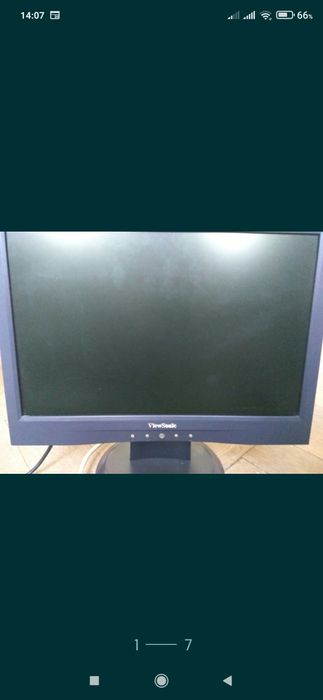 Монитор, мощный блок питания, клавиатура колонки