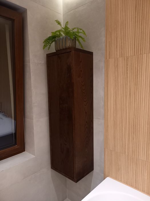 Dębowe meble łazienkowe, szafka pod umywalkę