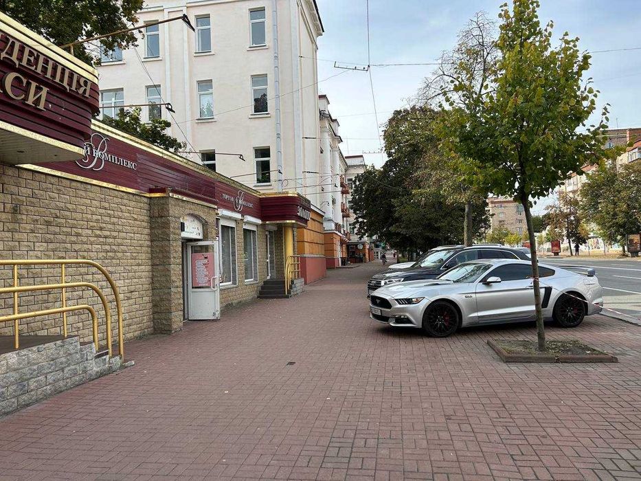 Оренда цокольного приміщення 170м2 центр міста!