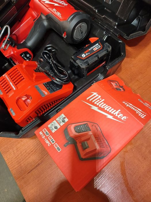 Milwaukee gwoździarka M18 FNN nowe