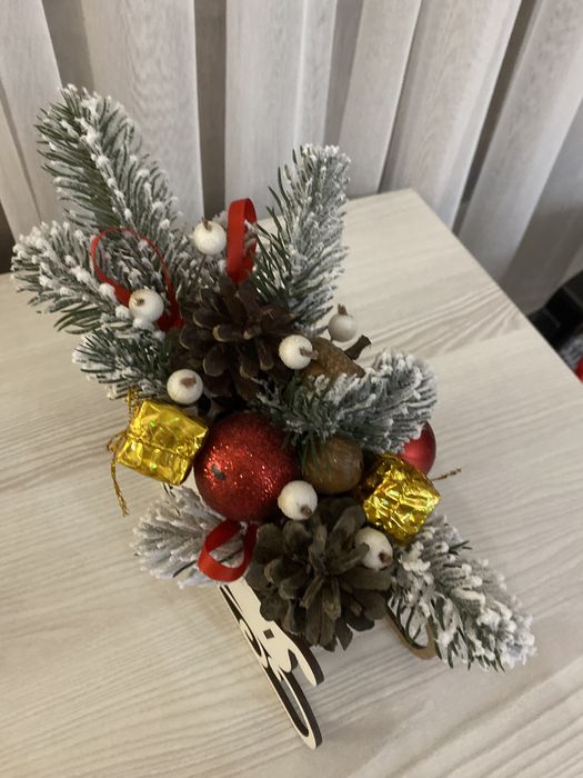 Новорічна композиція ..поробка в школу або садок..сани
