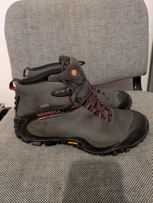 Buty męskie trekkingowe skòrzane MERRELL rozmiar 41,5/27.