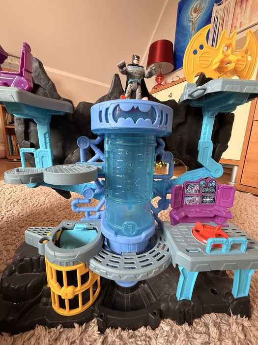 Imaginext DC Super Friends Bat-Tech Batcave firmy Fisher-Price