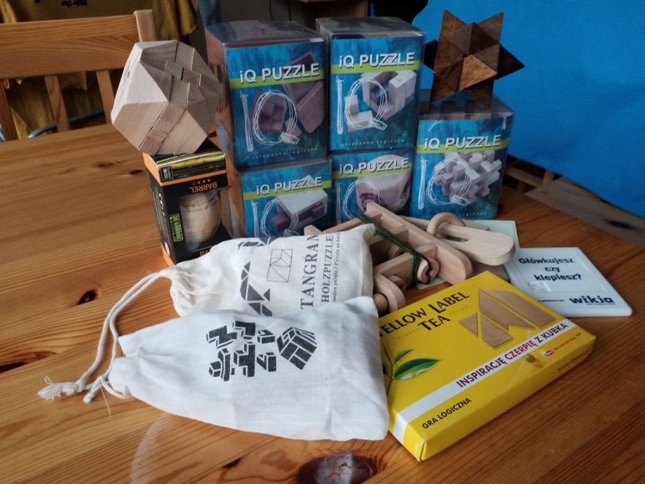 Układanki logiczne z drewna, gry drewniane IQ Puzzle
IQ Puzzle