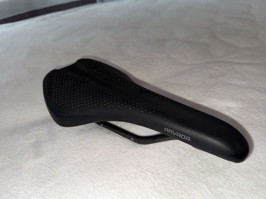 Siodelko arvada  carbon pro