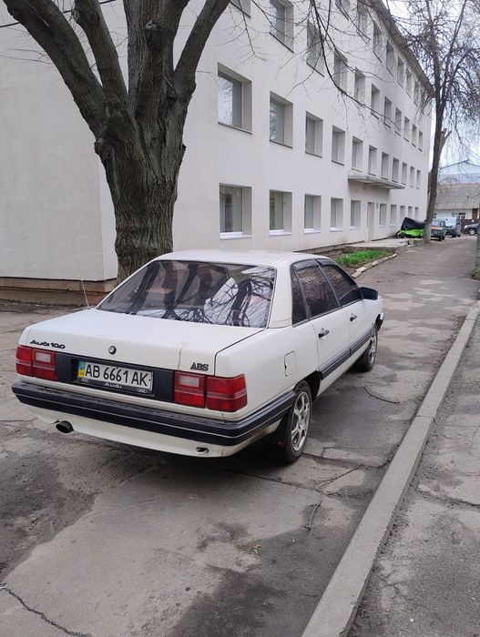 Ауді 100 с3 (сігара)