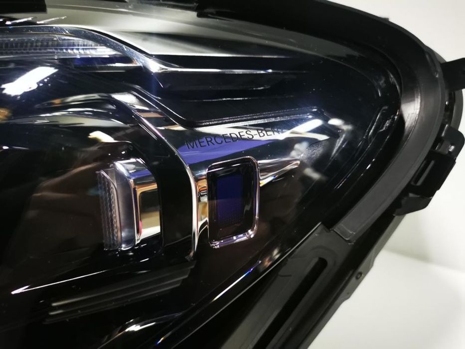 MERCEDES CLASSE E W213 FAROL ESQUERDO LED - FF198