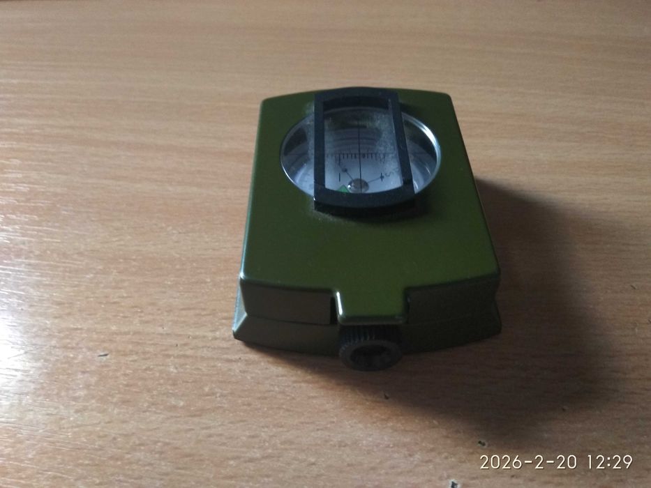 Компас рідинний металевий Professional K-4580