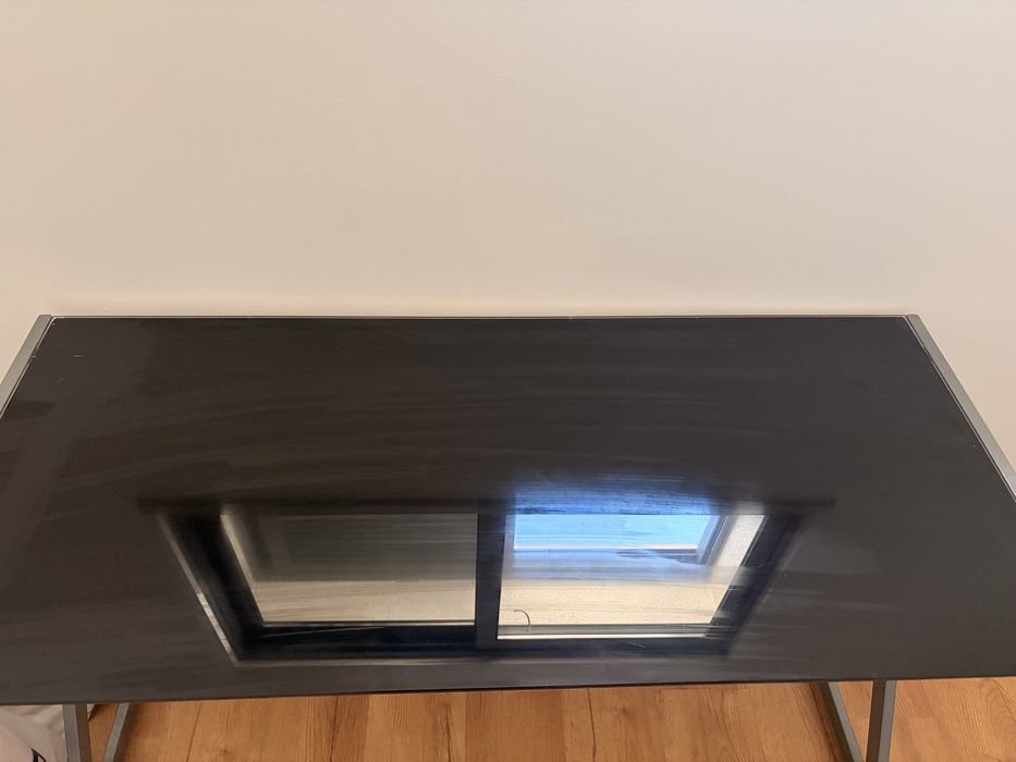 Mesa/ Secretaria vidro temperado