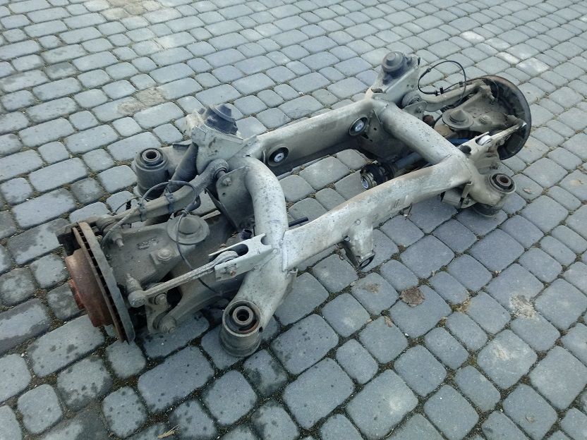 Zawieszenie tył Sanki Belka Bmw E39 520i 523i 528i Woj świętokrzyskie