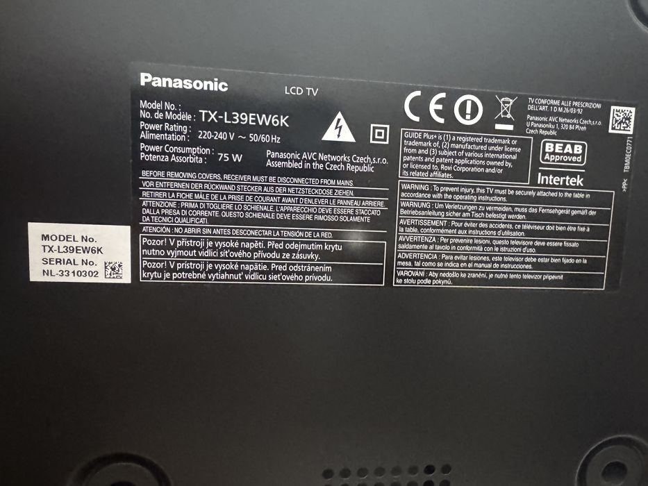 Panasonic моделі TX-L39EW6K без дефектів