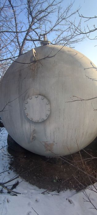 Емкость эмалированная зелёная эмаль 25 м.куб.