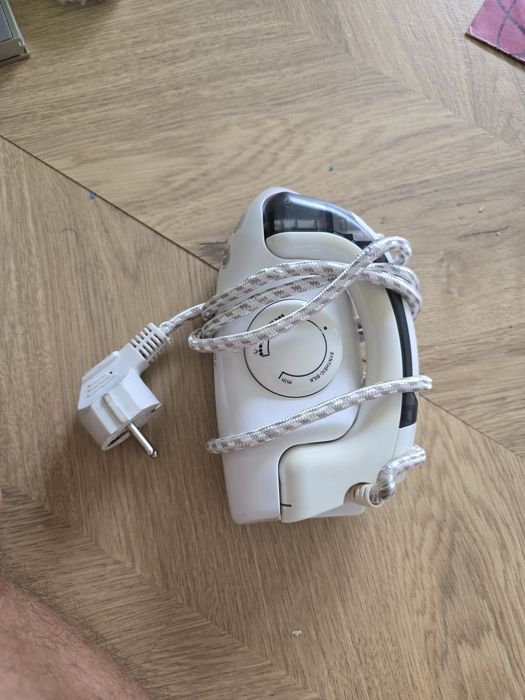 Mini żelazko podróżne składane 230v i 115vv