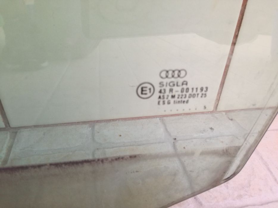 Vidro Audi A4 SIGLA