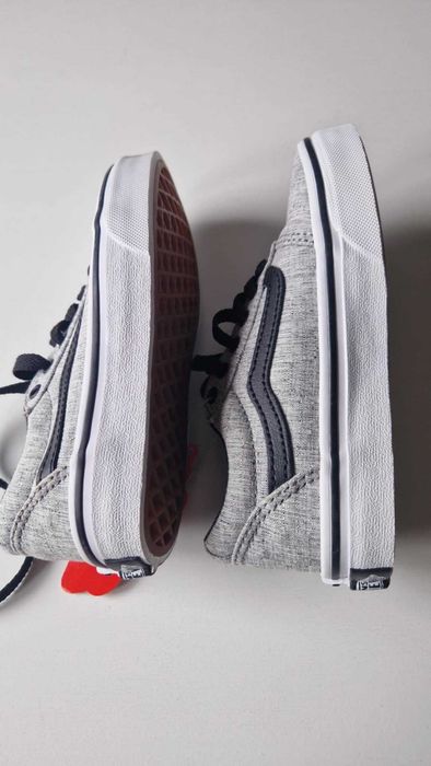Vans Buty dla chłopca w rozmiarze 29 NOWE