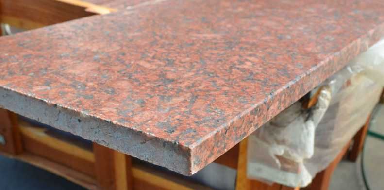 Stopień granitowy Fortune Red leather 150x33x2 cm