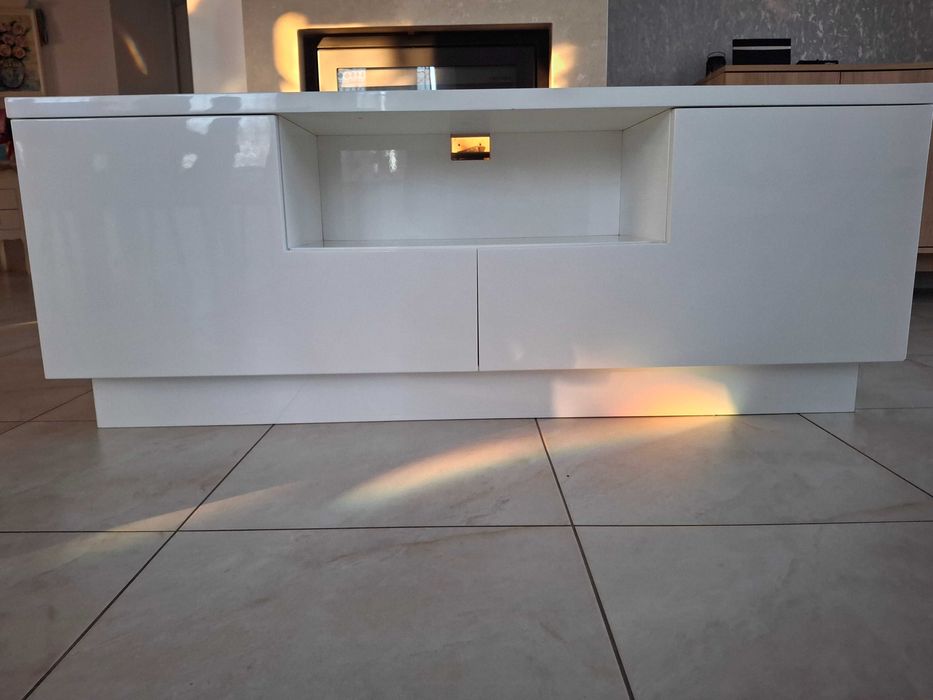 Szafka rtv biała połysk