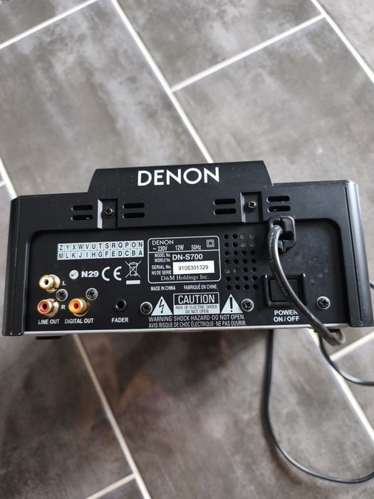 Denon DN-S700 CD/MP3 Plalyer DJ