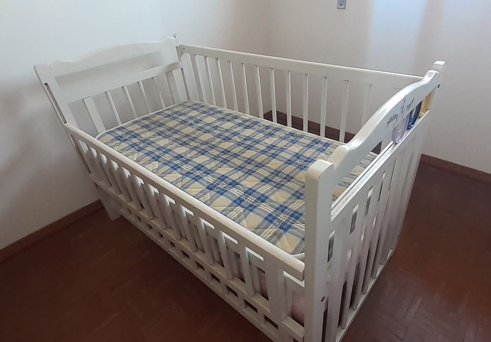 Cama de grades branca