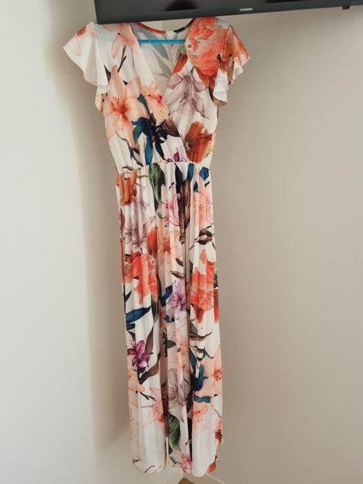 Vestidos como novos