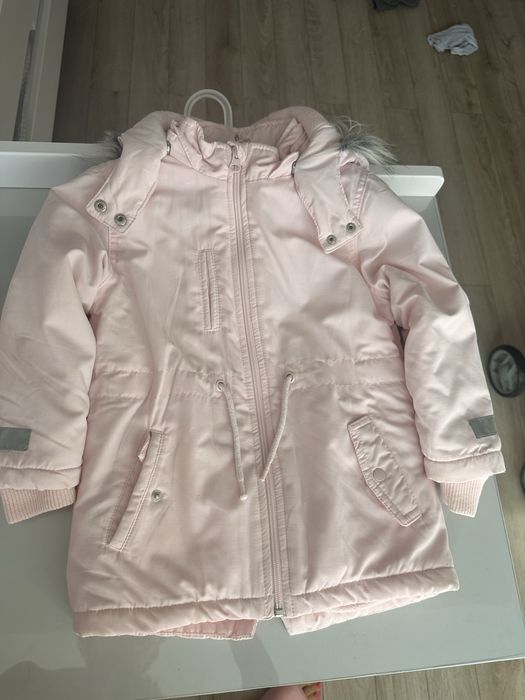 Куртка дівчинка.