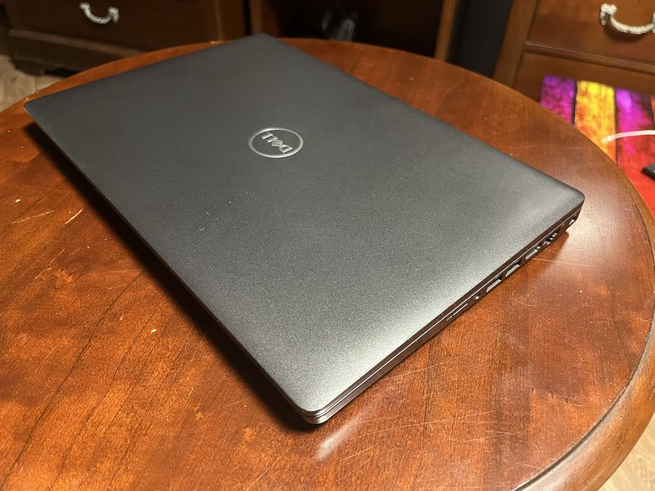 Ноутбук DELL Latitude 5400