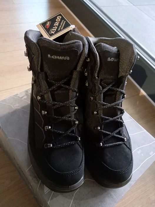 Buty LOWA r. 44,5. Nowe!