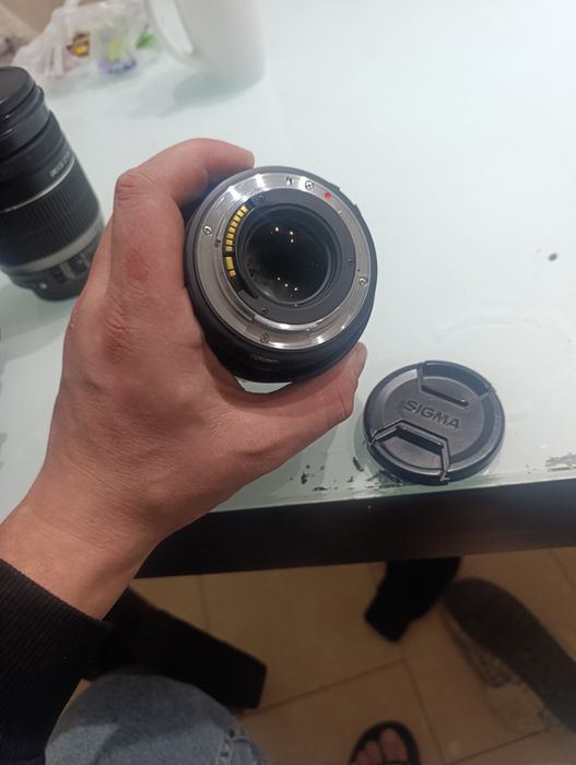 Продам об'єктив sigma 30 mm 1:14 стояв на canon