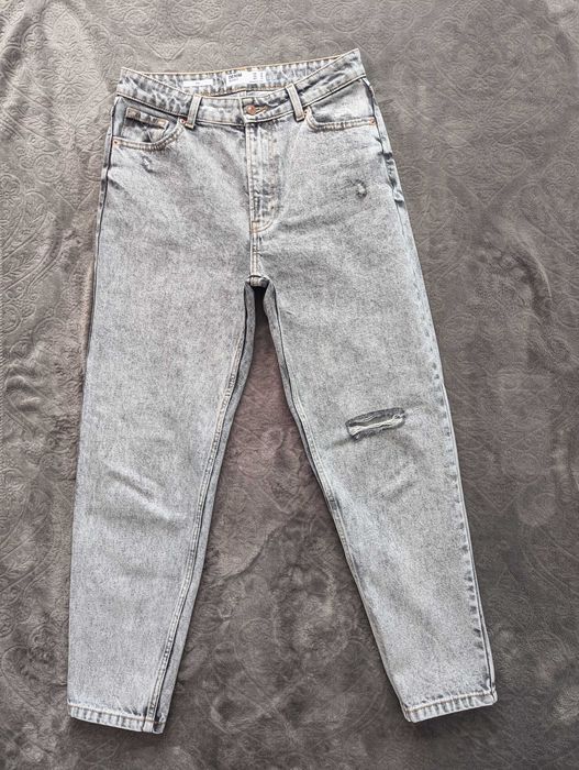 Джинси Mom's жіночі Bershka б/в