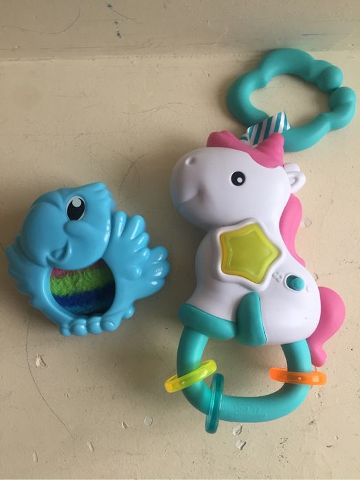 Музична підвіска, іграшки Clementіoni