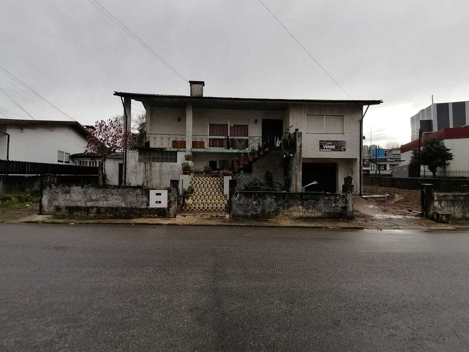 Oportunidade Moradia V6 São João da Madeira - Aveiro