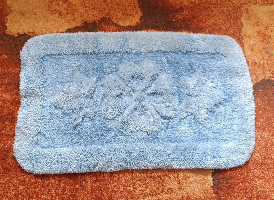 Retrosaria - Terno Tapetes de casa banho - em 2 tons de azul