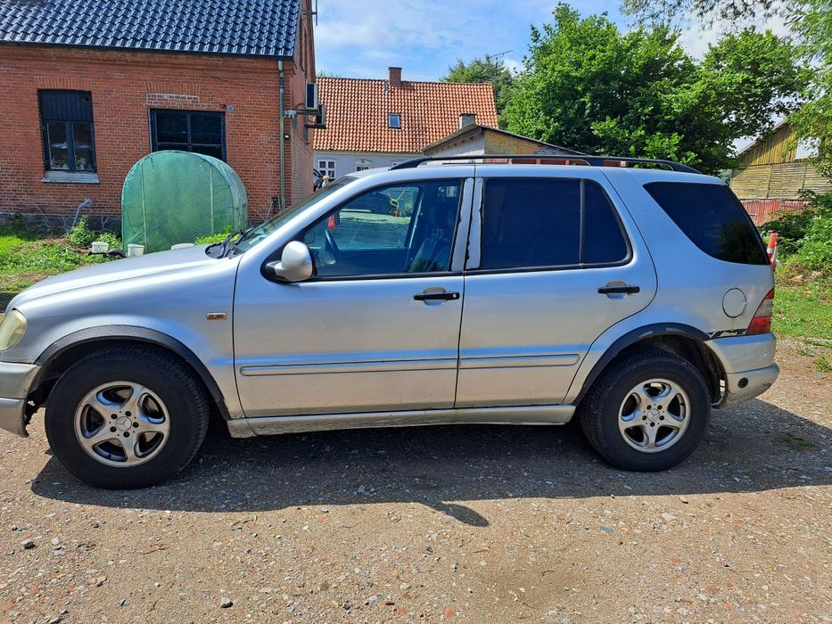 Mercedes ML 3.2 Benzyna