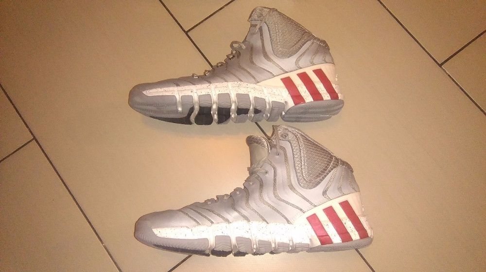 Buty Adidas (koszykówka i siatkówka) - 46