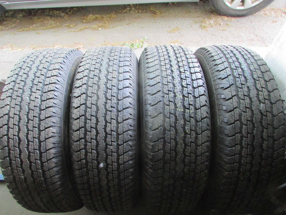 Шини всесезонні 255/70/R18 Bridgestone Dueler H/T 840