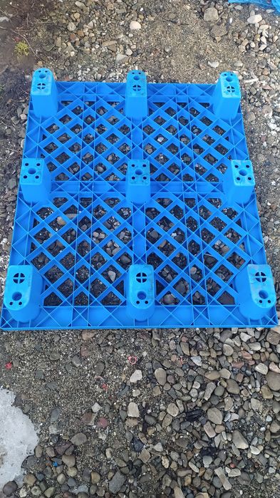 Palety plastikowe 120x100x14h