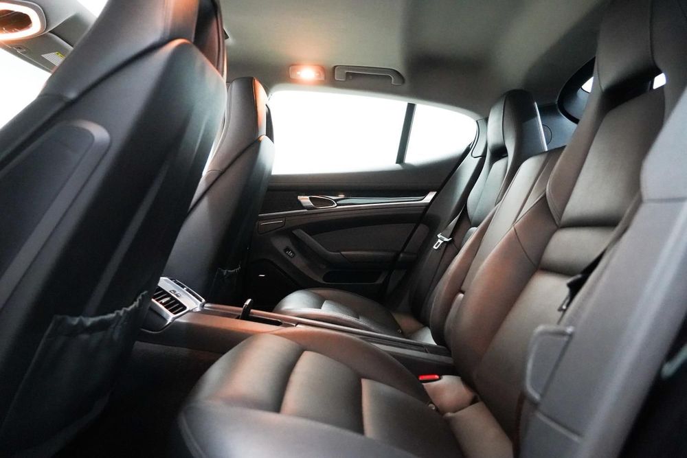 Porsche Panamera 4 PDK