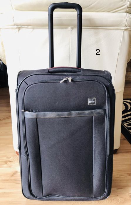 Średnia walizka 2 kółka Osielsko