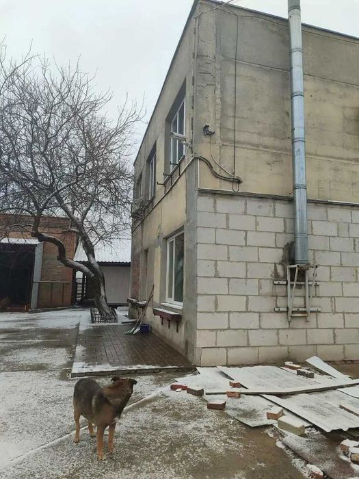 Продам виробничо - складськi примiщення по вул. Попова