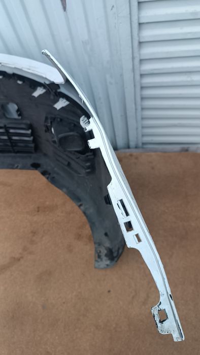 Vendo parachoque de frente citroen Berlingo ano 2017/23