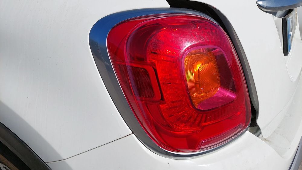 Farolim esquerdo FIAT 500X (334_)