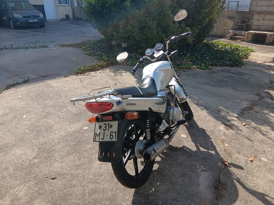 Moto Sym xs 125 en bom estado tudo a trabalhar