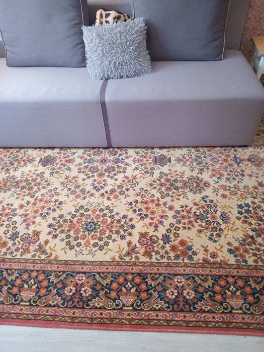 Килим 2м на 2м 80 см продам. Стан хороший