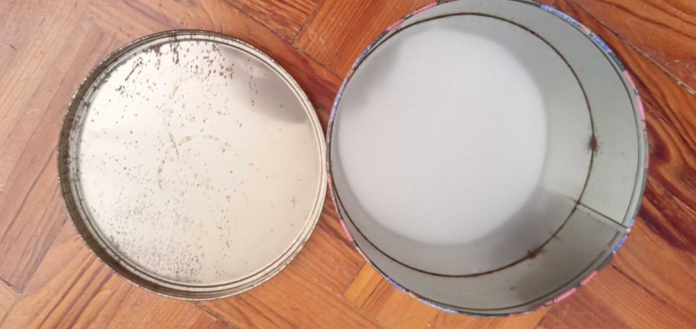 Lata de Bolachas Vintage do Pai do amigo Francisco10E-CaixaAVo7EDesde2