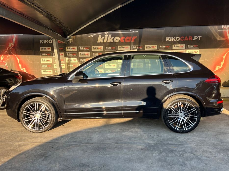 Porsche Cayenne Standard
