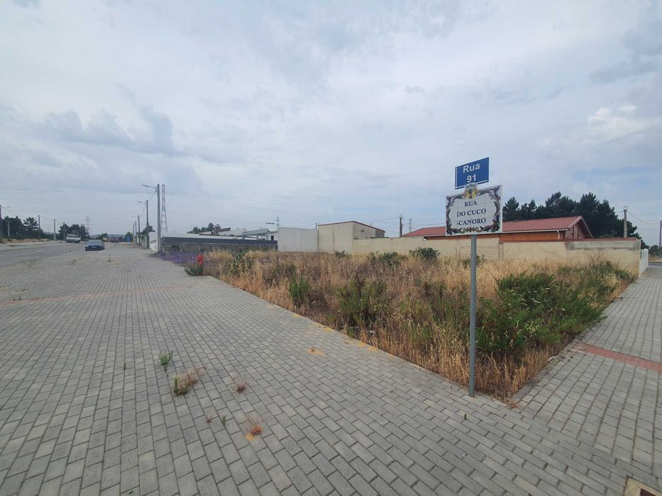 Terreno Urbano com 626m² para construção na Quinta dos Anjos em Palmela