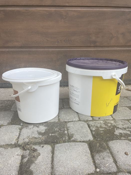 Продам відра з кришками  12л 5л 3л