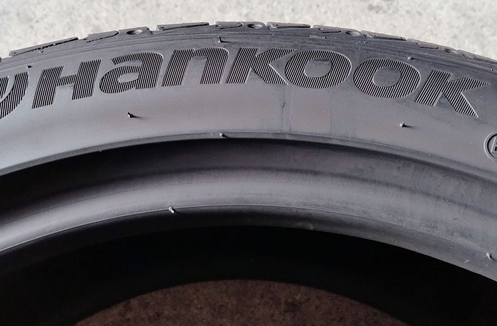 Шини літні R19 245/45 Hankook Ventus S1 Evo2 SUV